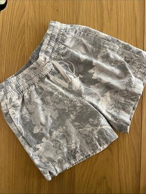 abercrombie kids Gray Camo Drawstring hybrid Shorts